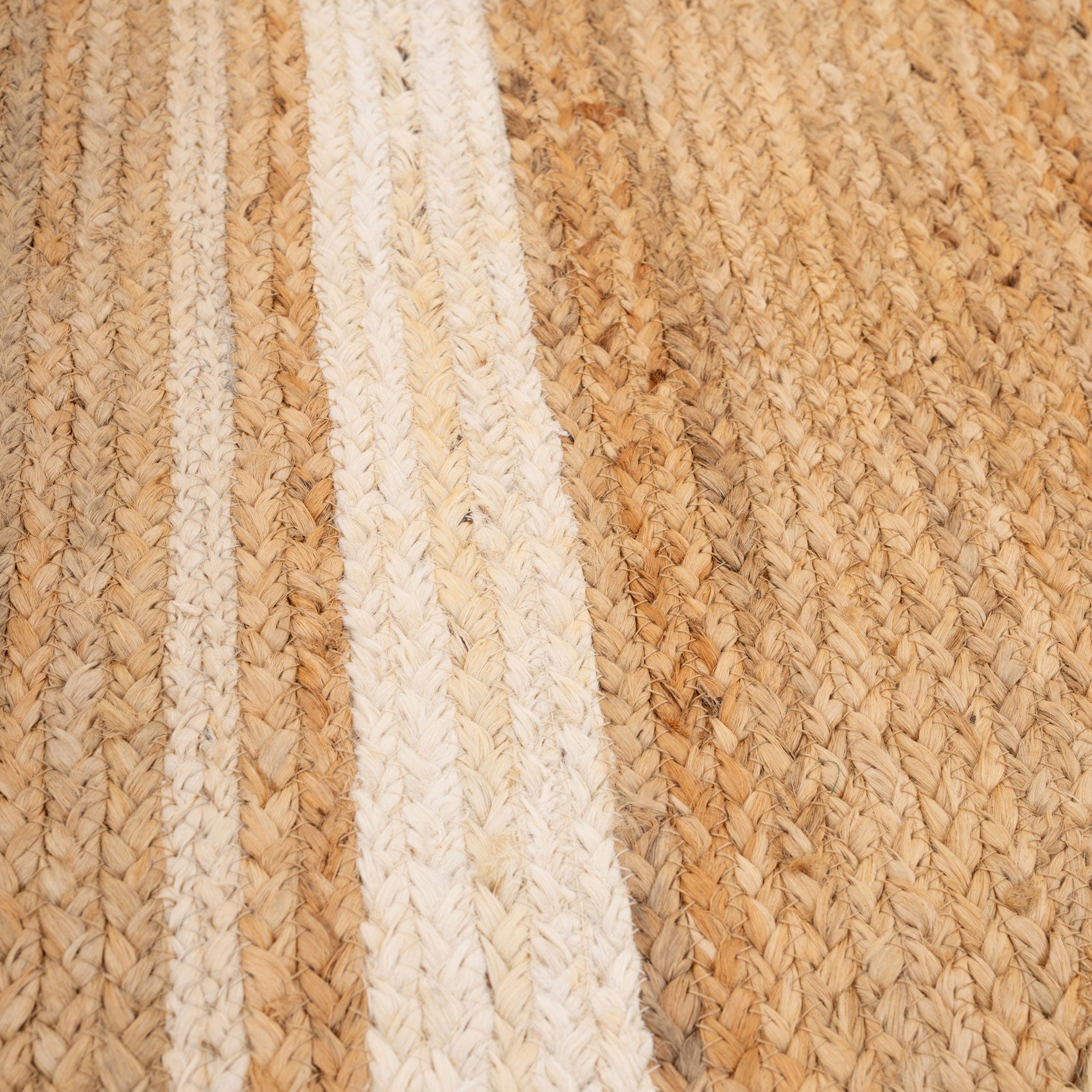 Natural Bordered Jute Rug - Laurel