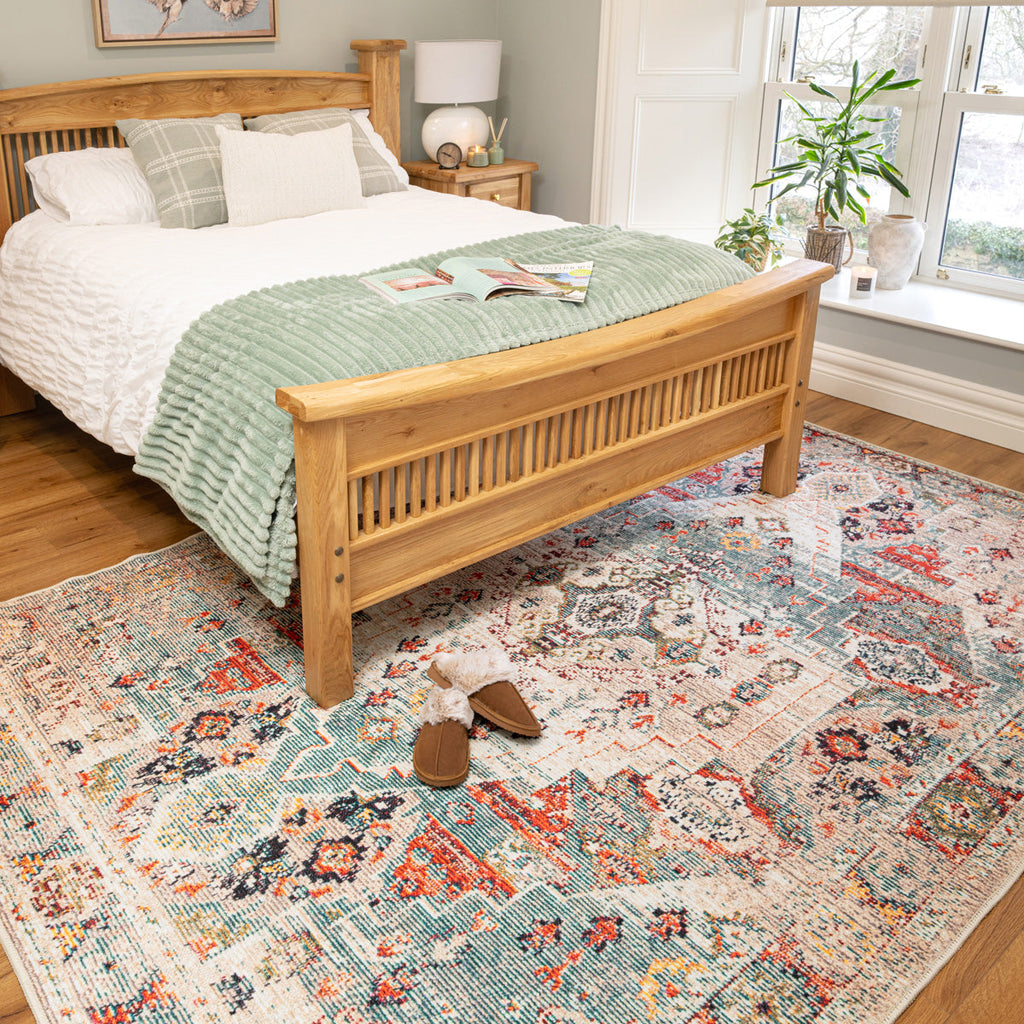Traditional Medallion Washable Rug - Hue
