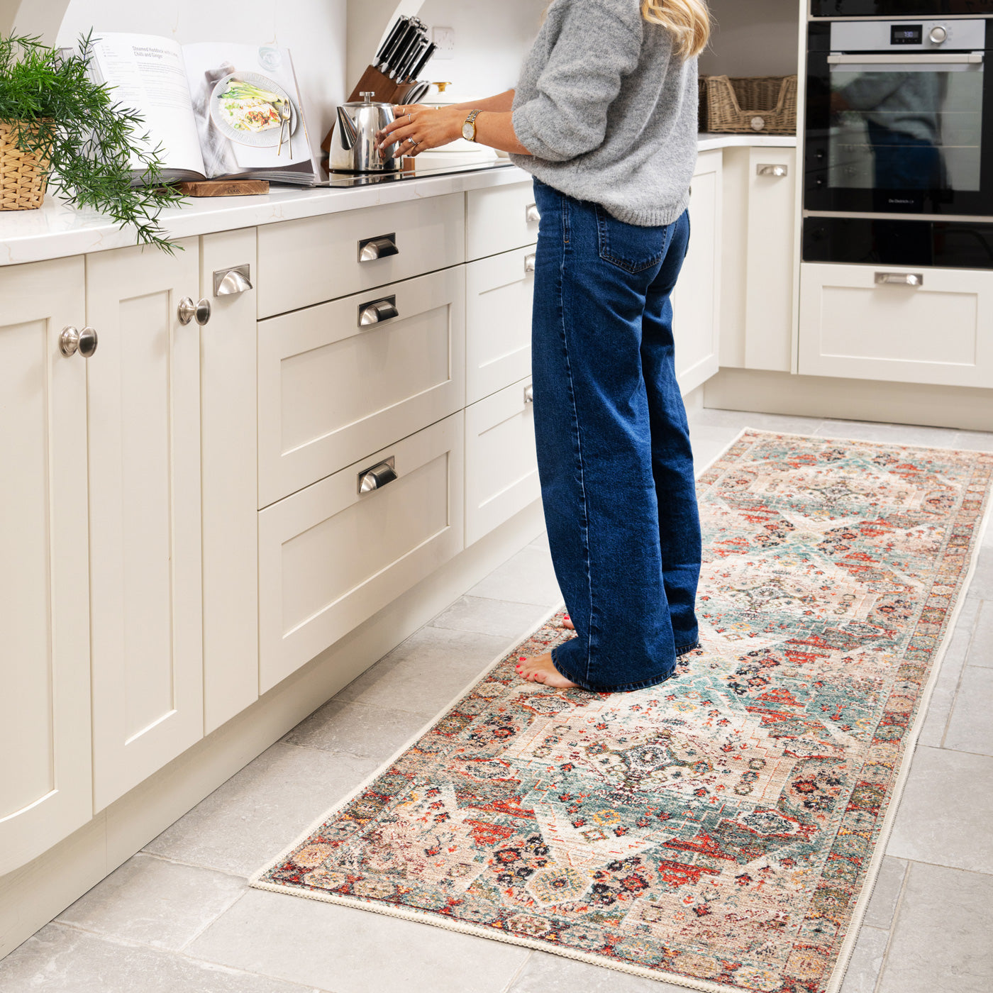 Traditional Medallion Washable Rug - Hue