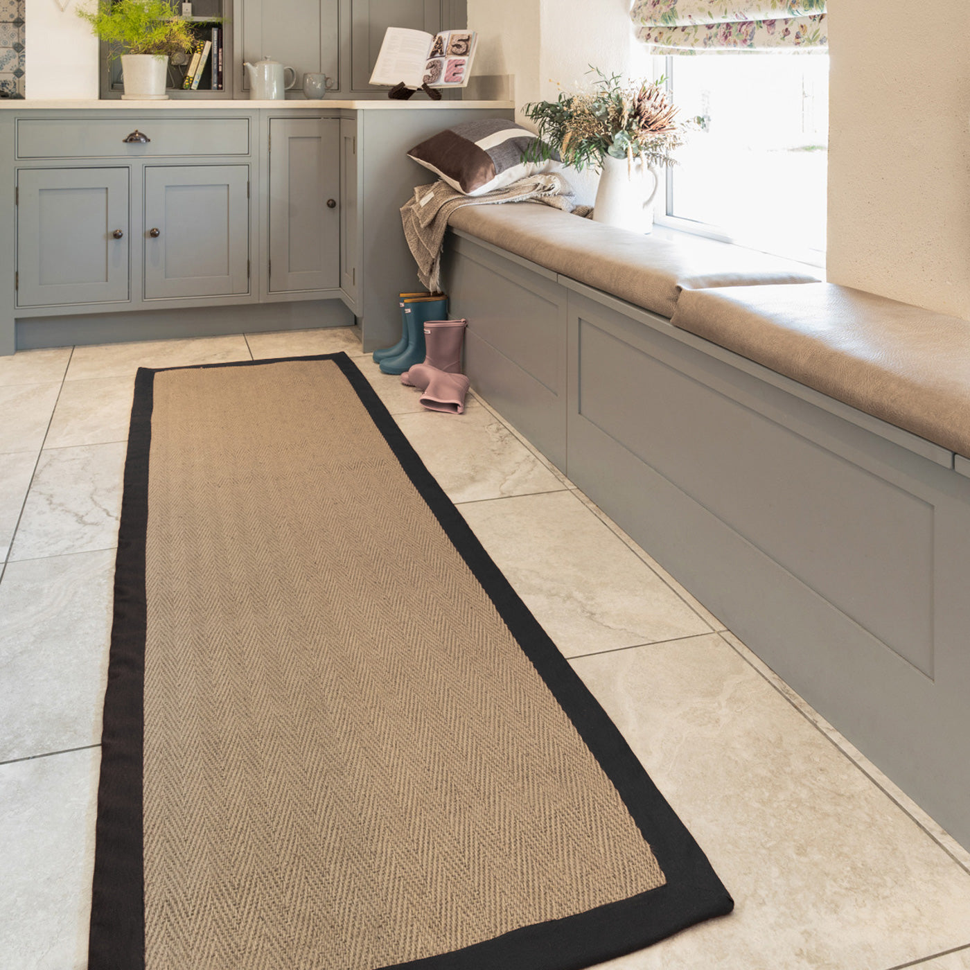 Black Border Jute Runner Rug - Juliette Black
