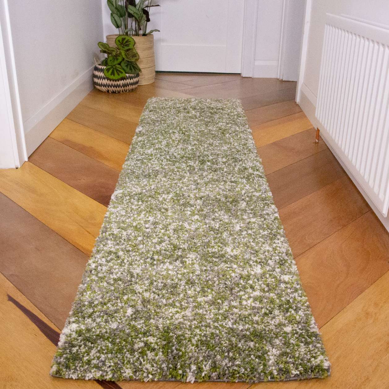 Mottled Dark Green Shaggy Rug for Living Room