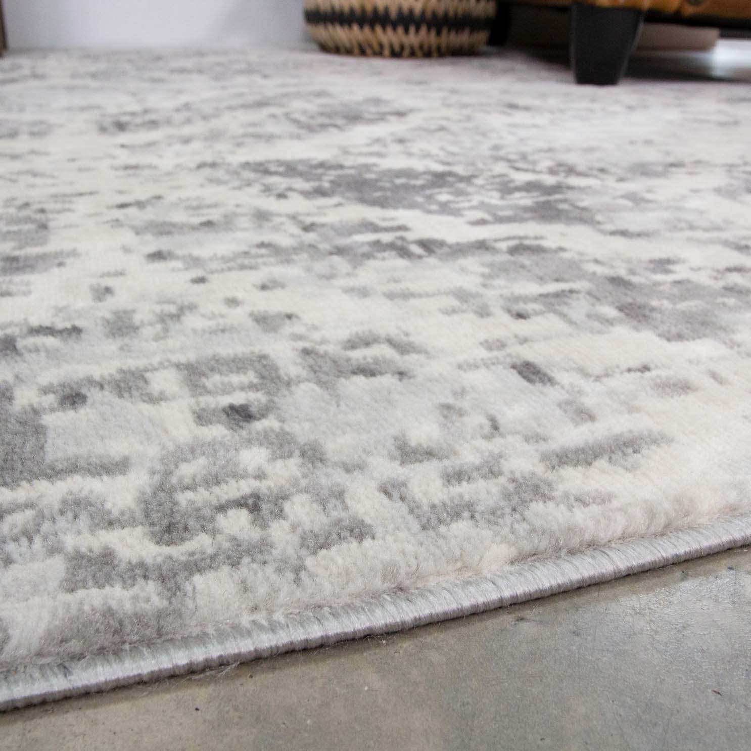 Faded Distressed Grey Geometric Pattern Rug
