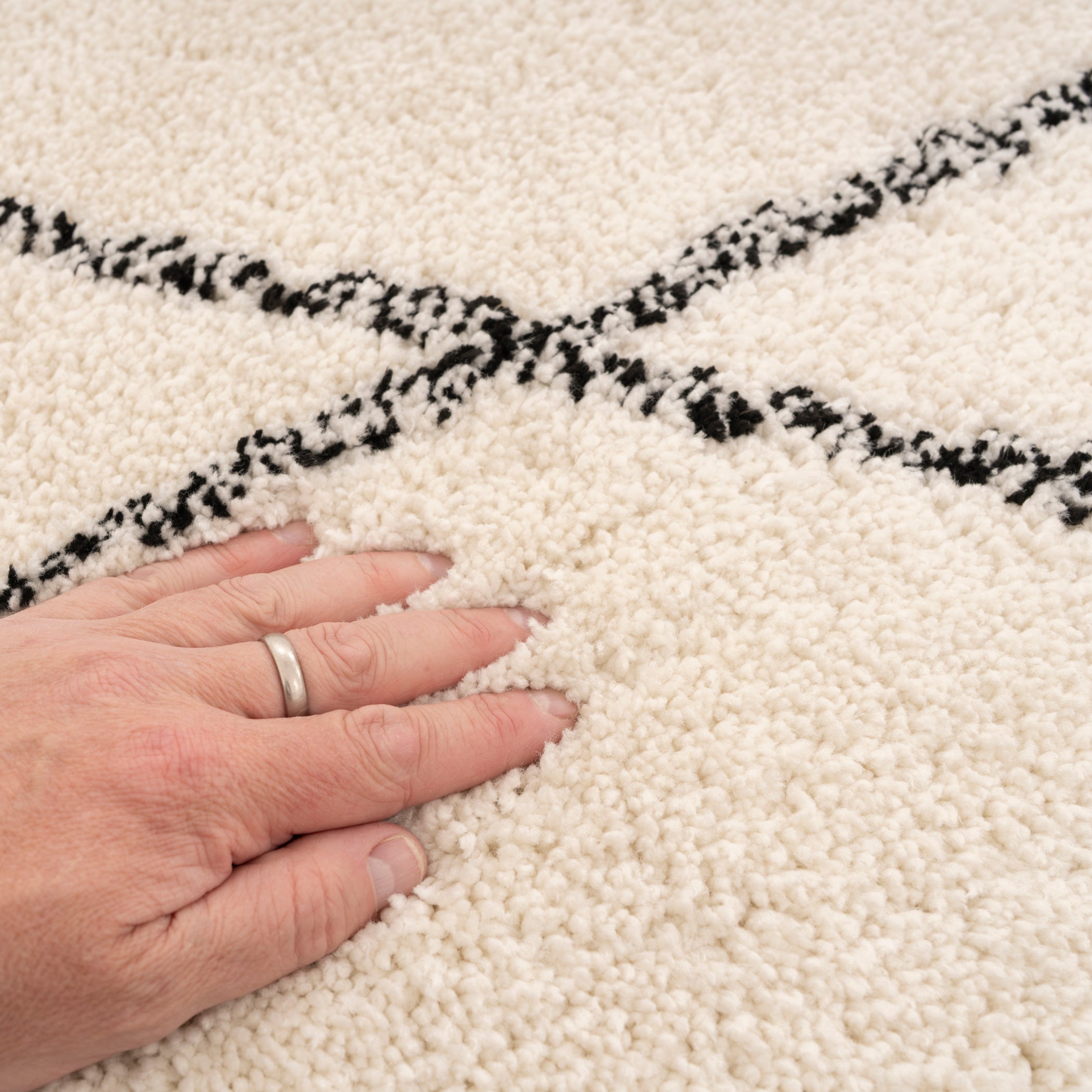 Soft Washable Moroccan Shaggy Rug - Zina