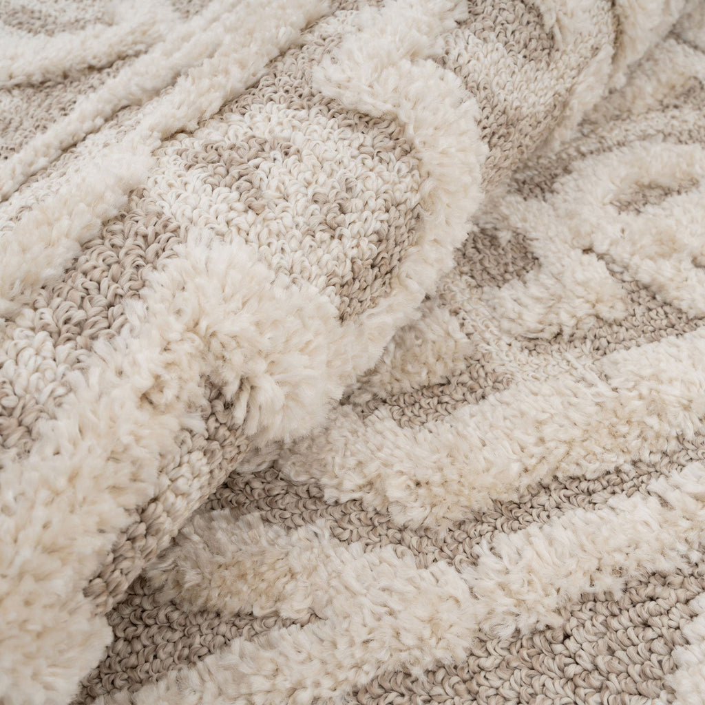 Beige White Heritage Rug - Meya