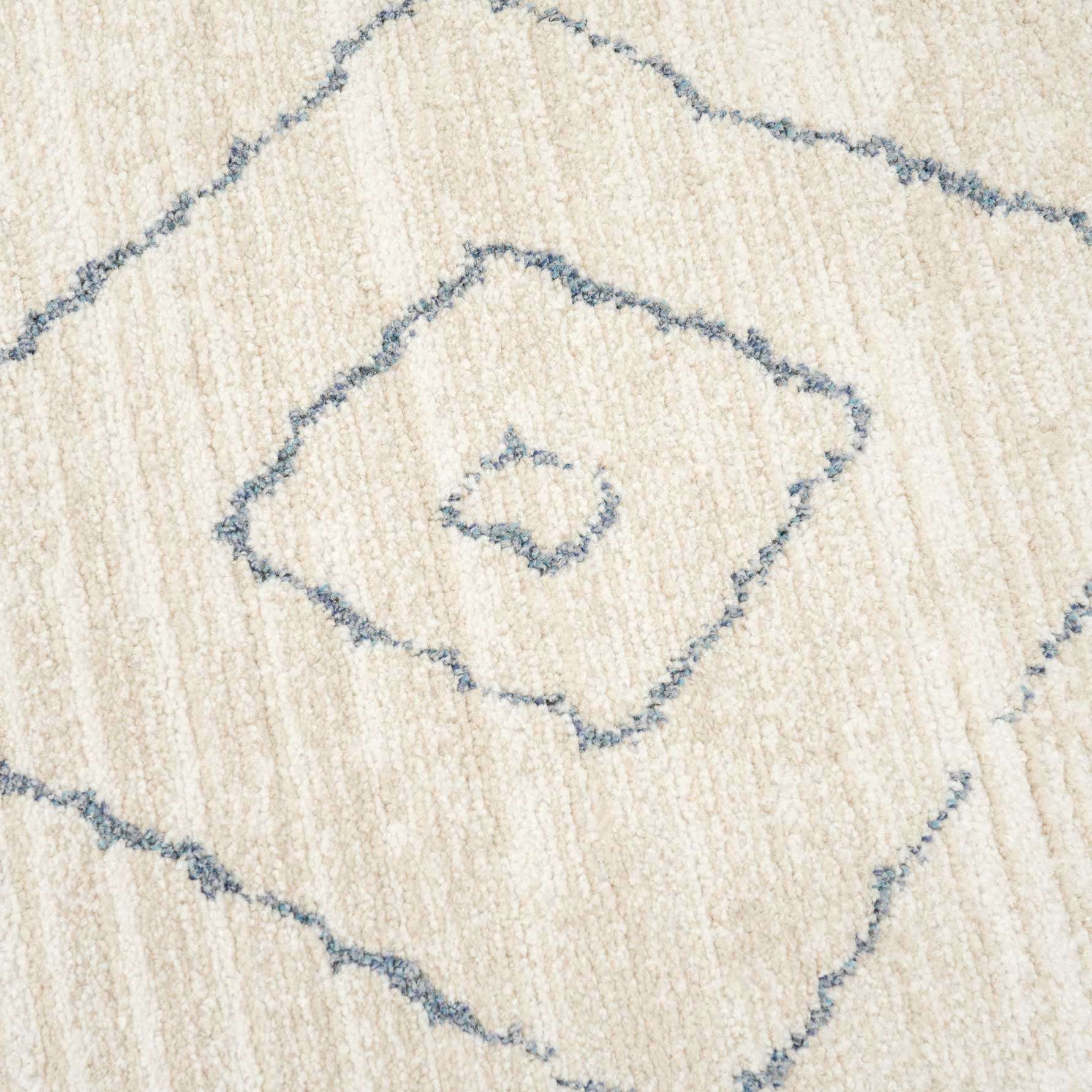 Cosy Soft Chevron Beige Moroccan Berber Bedroom Rug - Carlos