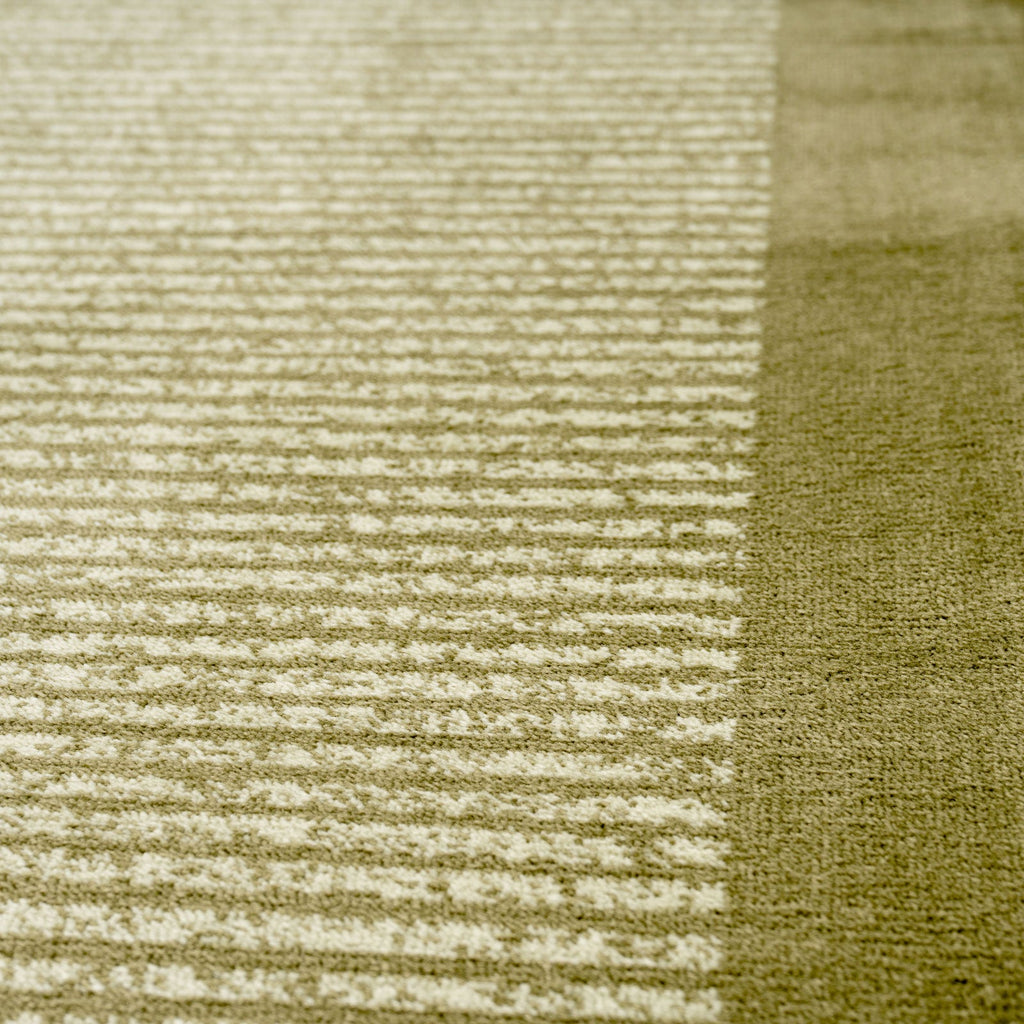Mossy Green Border Rug - Barley