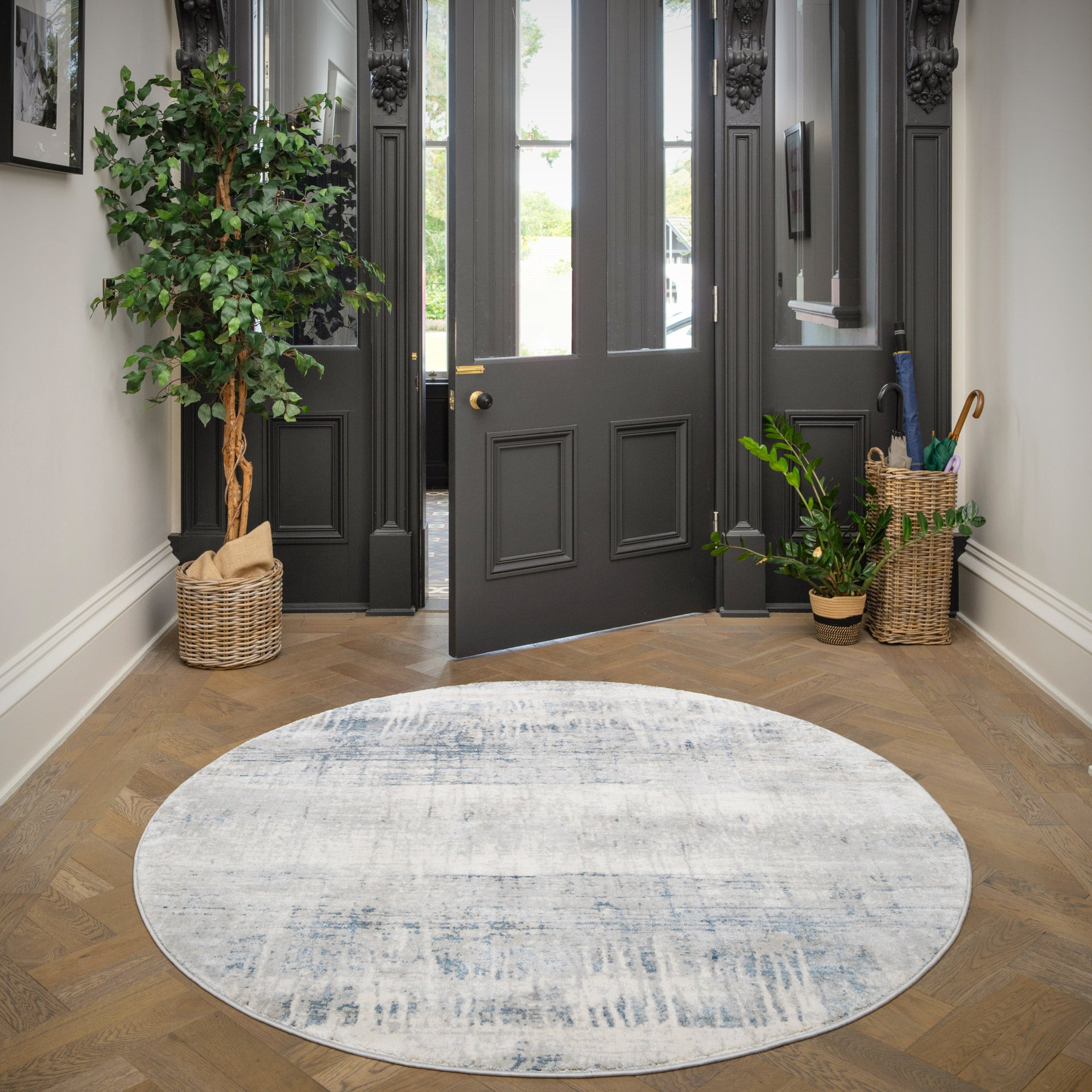 Soft Blue Abstract Circle Rug - Bedtime