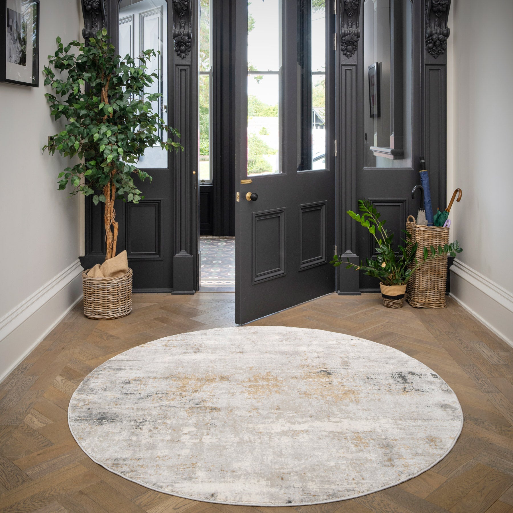 Soft Grey Gold Abstract Circle Rug - Moonshine
