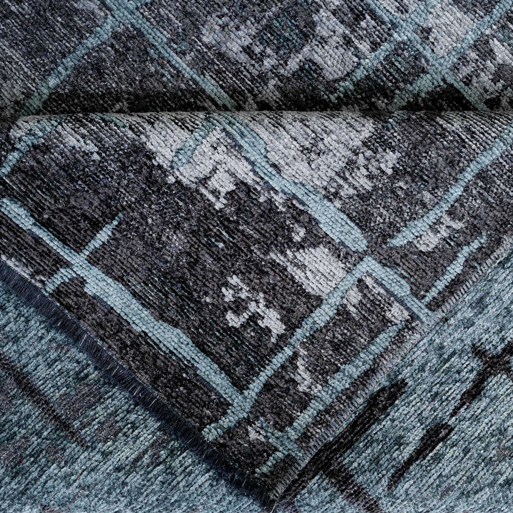 Reversible Distressed Dark Grey Area Rug - Maze