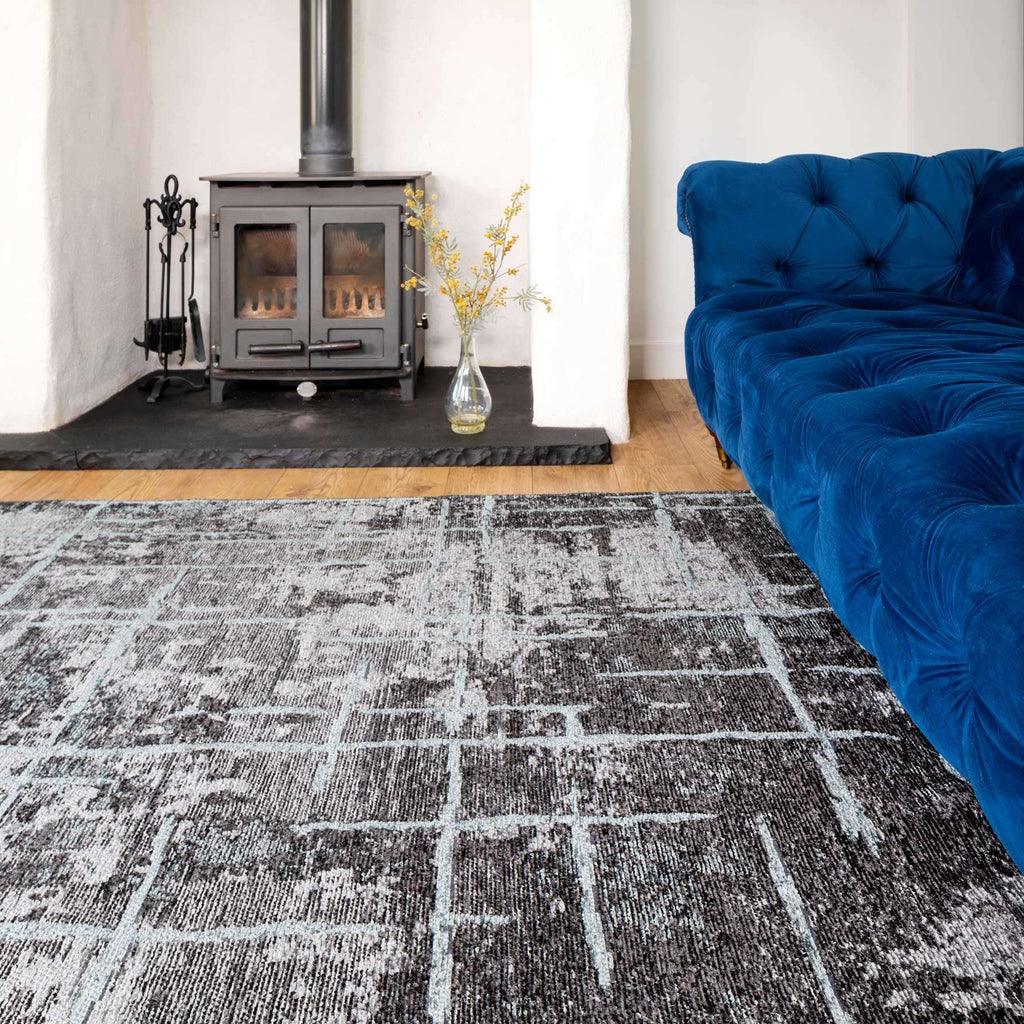 Reversible Distressed Dark Grey Area Rug - Maze