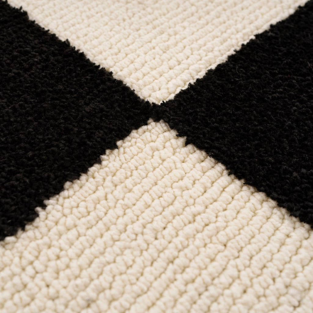 Black Checkerboard Runner - Ebony