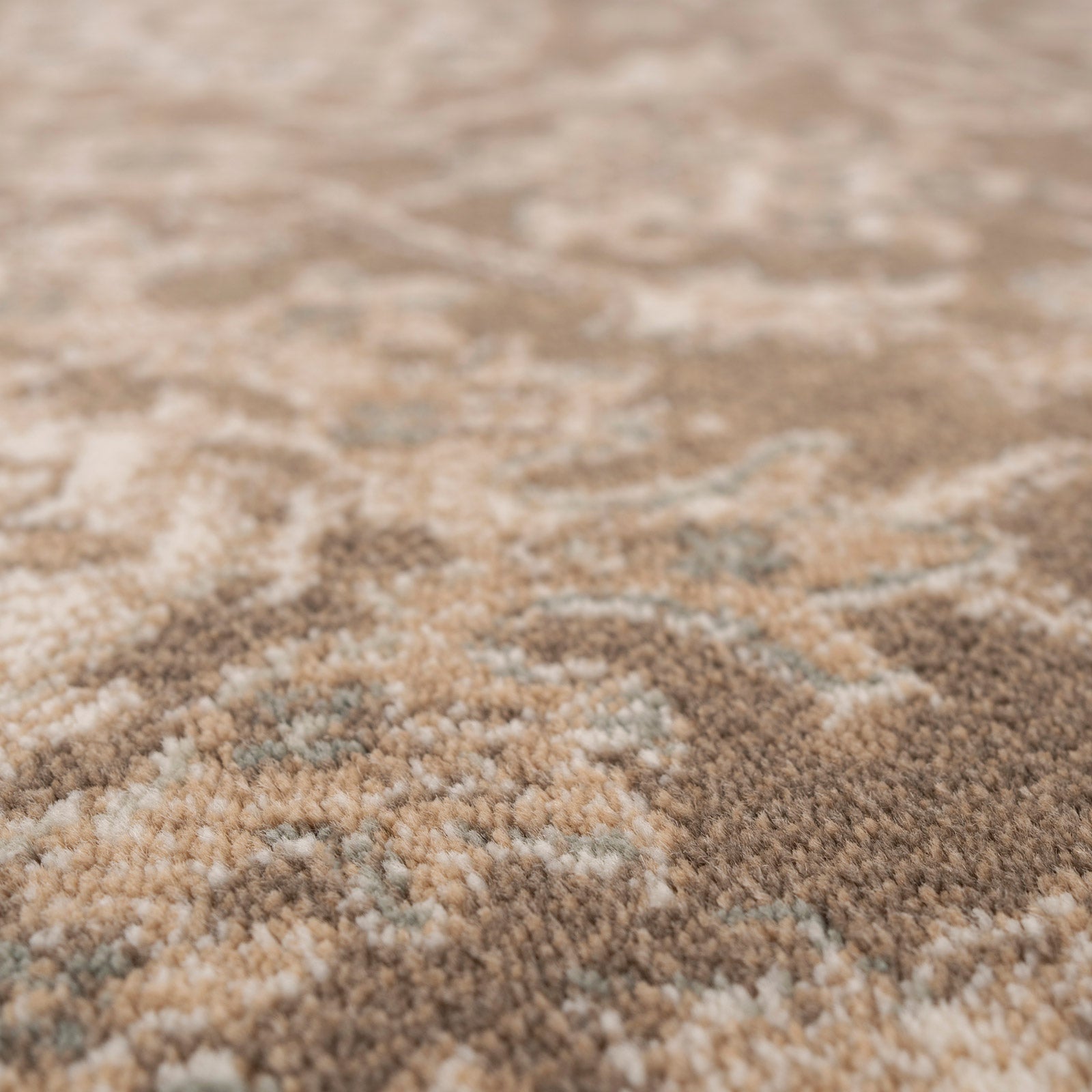Plush Traditional Brown Runner - Sarina