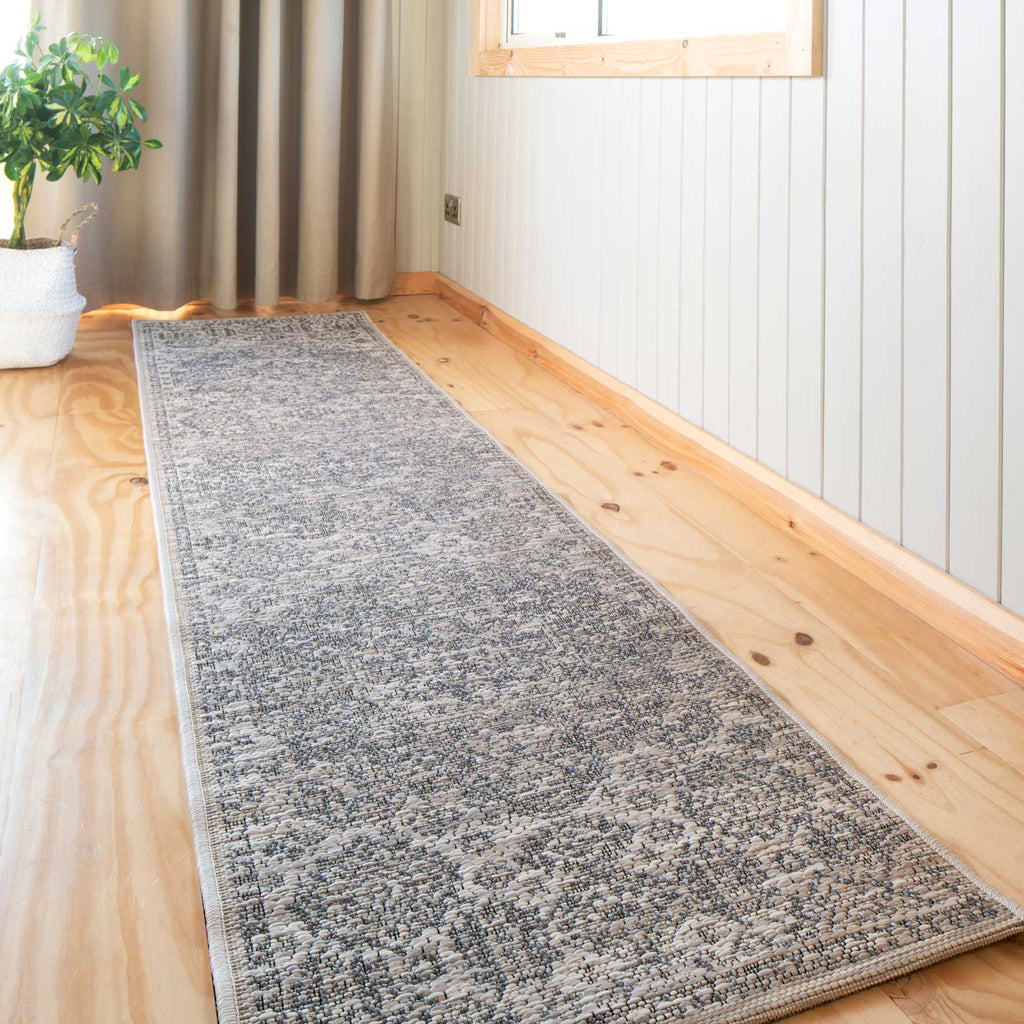 Traditional Textured Flatweave Indoor Outdoor Area Rug - Naylor