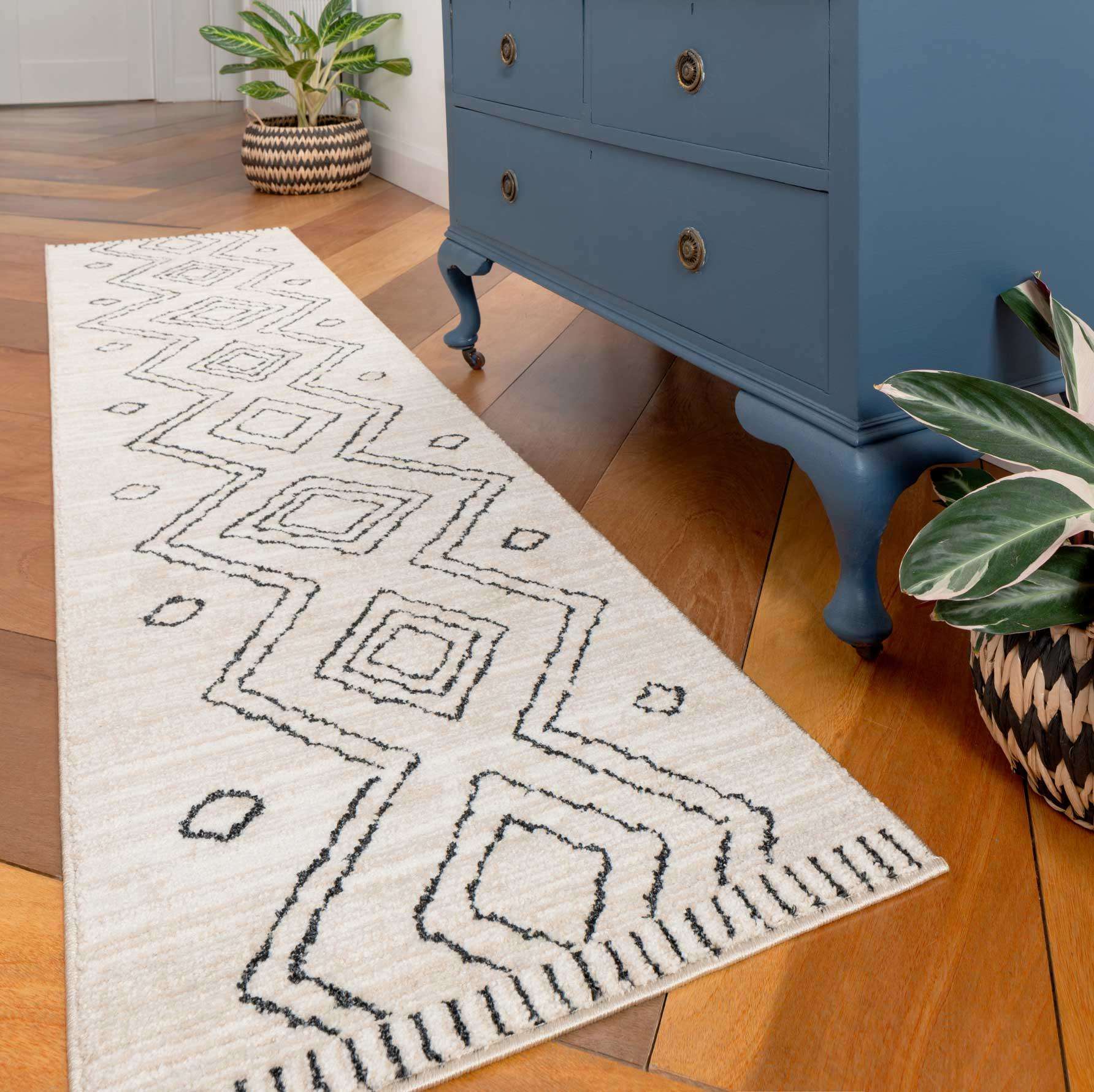 Cosy Soft Underfoot Cream Moroccan Berber Bedroom Rug - Neva