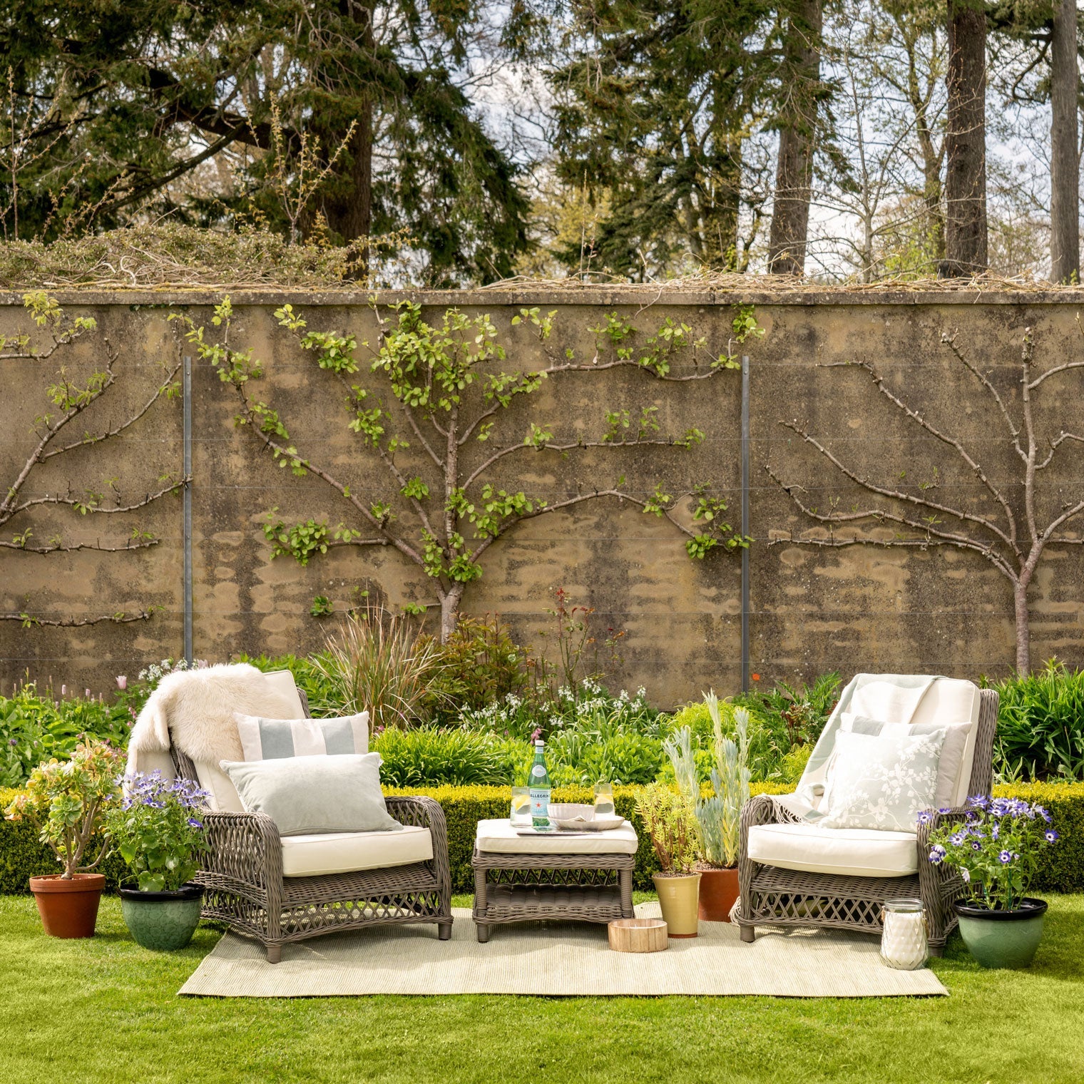 Olive Green Mottled Outdoor Rug