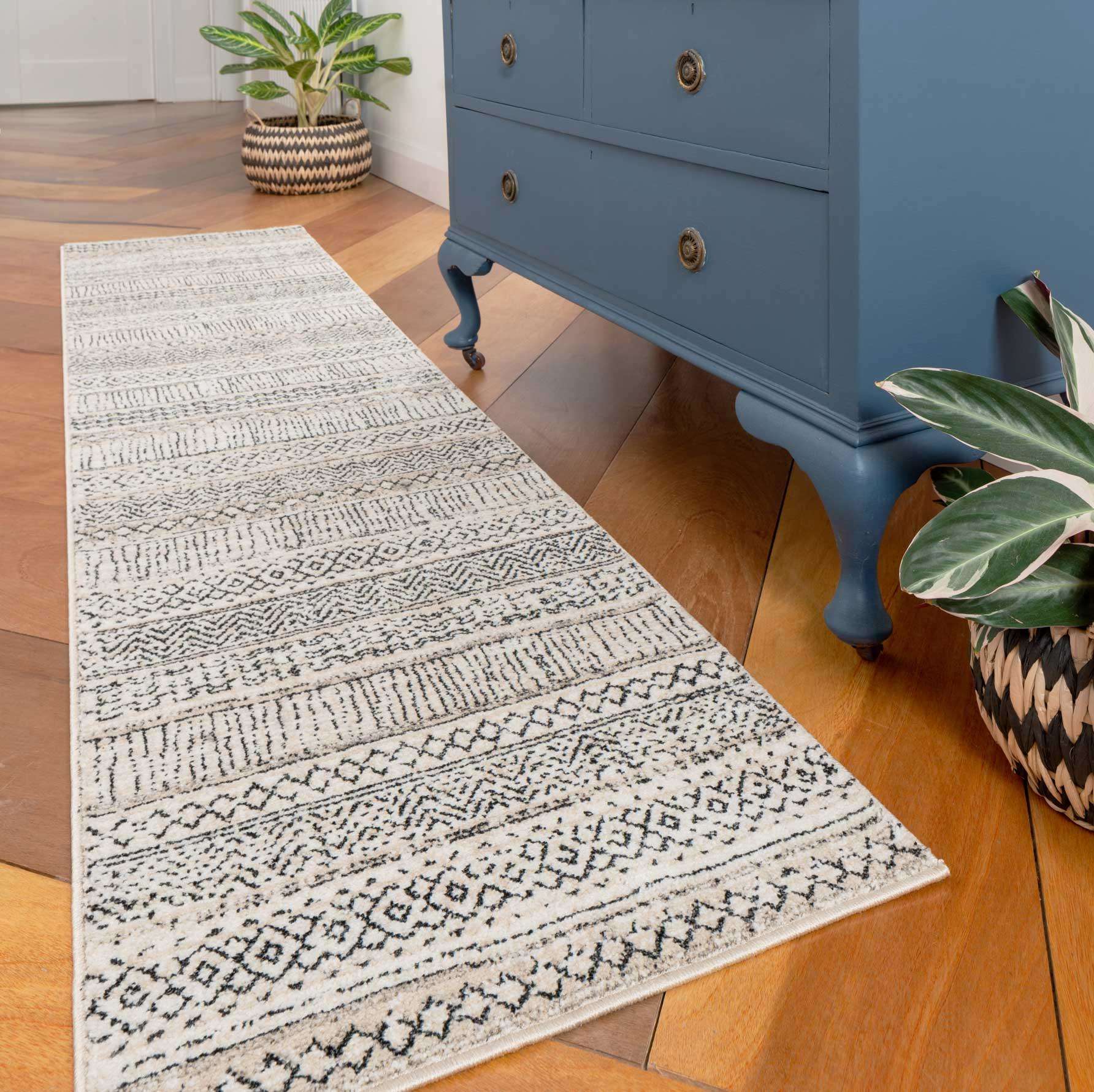 Cosy Soft Underfoot Grey Tribal Moroccan Berber Bedroom Rug